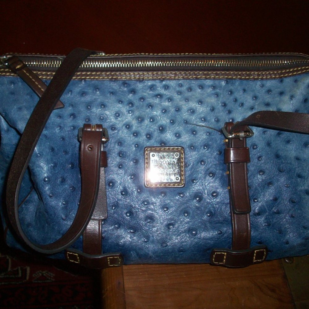 Dooney & Bourke Ostrich Skin Pebbled Leather bag Double Strap Barrel Purse, Fade - Picture 3 of 13